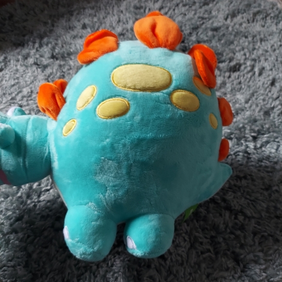 Vachichi Dinosaur Plush - Picture 2 of 6